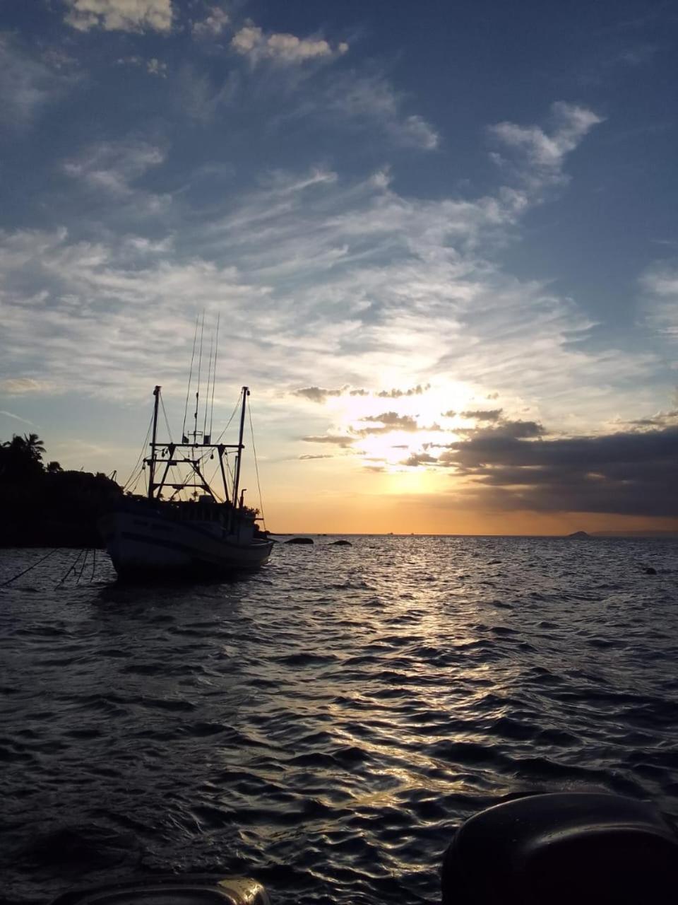 Beautiful Day Suites Ilhabela Buitenkant foto